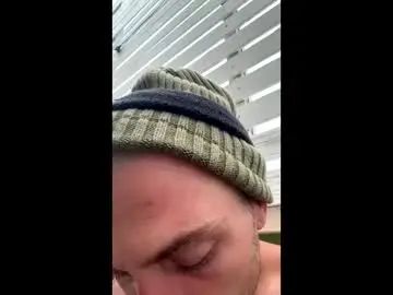 Gay sex chat with thekingofmonkey - camgaychat.com - Britain