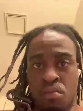 Gay sex chat with biggro3 - camgaychat.com - Britain