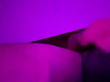 Gay sex chat with whowantssome22895465 - camgaychat.com - Britain