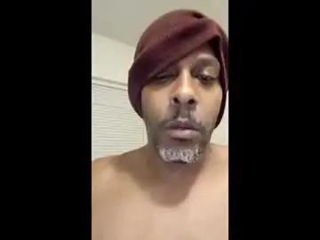 Gay sex chat with hqfrxnrxqymx - camgaychat.com - Britain