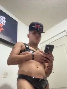 Gay sex chat with Zamir99 - camgaychat.com - Spain