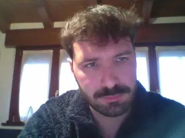 Gay sex chat with locas94 - camgaychat.com - Britain