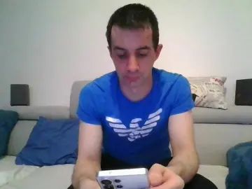 Gay sex chat with Tit21 - camgaychat.com