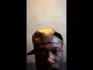 Gay sex chat with goodbbc1718 - camgaychat.com - Britain