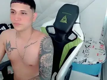 Gay sex chat with Brayan_lopezz - camgaychat.com - France