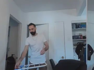 Gay sex chat with Tes0r0James - camgaychat.com - France