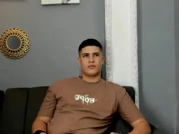 Gay sex chat with dominic_connor - camgaychat.com - Britain