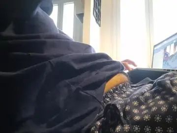 Gay sex chat with beuno7p - camgaychat.com - Italy