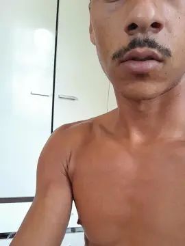 Gay sex chat with Shipmon21 - camgaychat.com - Portugal
