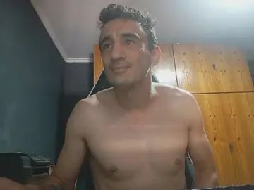 Gay sex chat with turulo298_Po - camgaychat.com - Britain