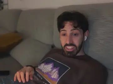 Gay sex chat with txiki22 - camgaychat.com