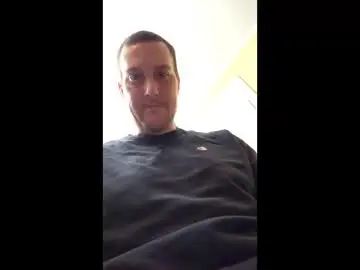 Gay sex chat with hardr101 - camgaychat.com - Britain