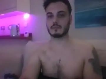 Gay sex chat with milburi - camgaychat.com - Britain