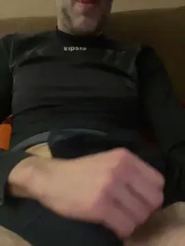 Gay sex chat with gill2hot - camgaychat.com - Italy