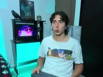 Gay sex chat with keisuke_baji_ - camgaychat.com - Britain