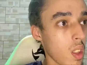 Gay sex chat with Gustavodo069 - camgaychat.com - Portugal