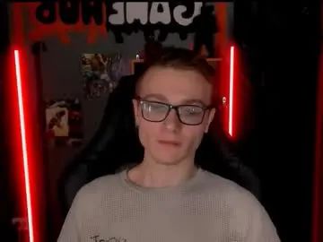 Gay sex chat with emmit_barker - camgaychat.com - Britain