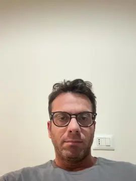 Gay sex chat with Robespierre_ho - camgaychat.com - Britain