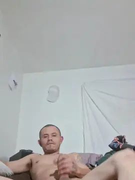 Gay sex chat with SweetJonez - camgaychat.com - Britain