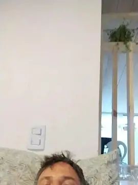 Gay sex chat with Juan_Martin_ - camgaychat.com - Britain