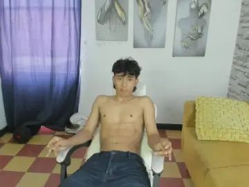 Gay sex chat with bracth - camgaychat.com - Britain