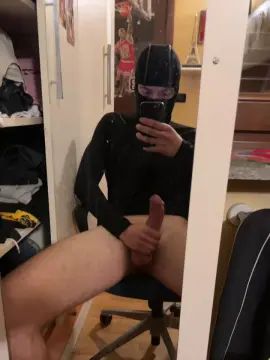 Gay sex chat with ita_stallion06 - camgaychat.com - Britain