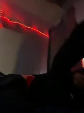 Gay sex chat with L3angplease - camgaychat.com - Britain