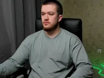 Gay sex chat with Gremor__ - camgaychat.com - Russia