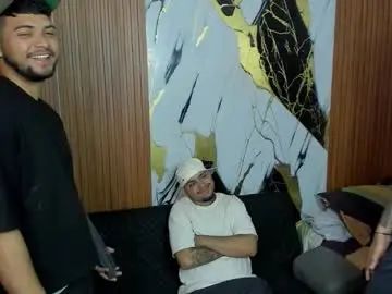 Gay sex chat with homie_01 - camgaychat.com - Britain