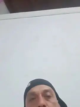 Gay sex chat with Guillermo1982 - camgaychat.com