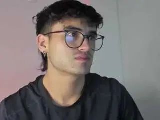 Gay sex chat with charlliedicker - camgaychat.com