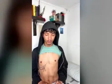 Gay sex chat with gaelm0r3n0 - camgaychat.com - Britain