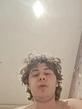 Gay sex chat with Natan3303 - camgaychat.com - France