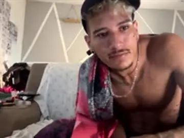 Gay sex chat with jadweed - camgaychat.com - Britain