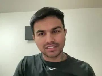 Gay sex chat with uzairmughal4672 - camgaychat.com - Britain