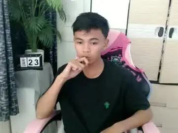 Gay sex chat with urasian_lloyd - camgaychat.com - Britain