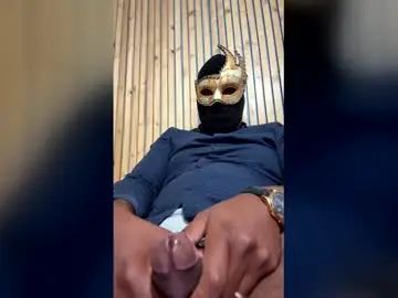 Gay sex chat with tichoco - camgaychat.com - Britain