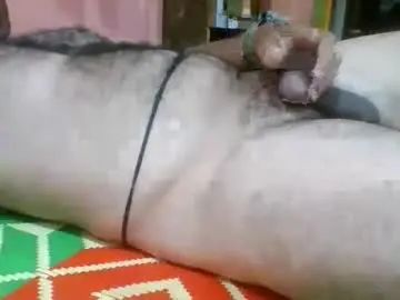 Gay sex chat with naughtyrj004 - camgaychat.com - Britain