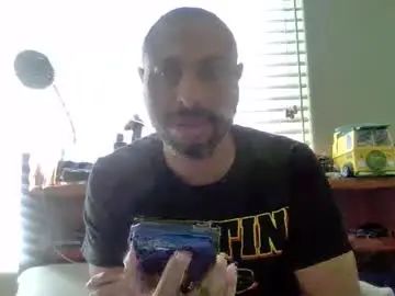 Gay sex chat with rkgoodness26 - camgaychat.com - Britain