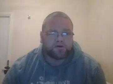 Gay sex chat with curvy35 - camgaychat.com - Britain