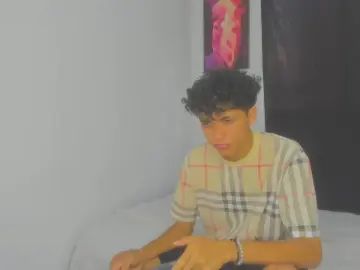 Gay sex chat with energy_Love - camgaychat.com - Britain