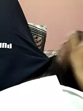 Gay sex chat with Delhi28 - camgaychat.com - Britain - India