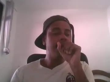 Gay sex chat with gabinogivxfck - camgaychat.com - Britain