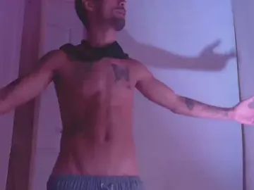 Gay sex chat with _Asher_ - camgaychat.com - Britain