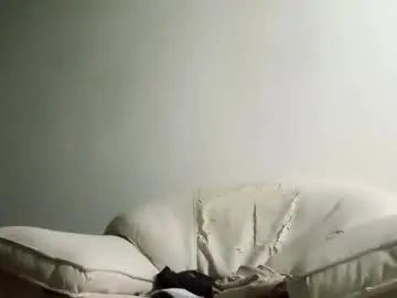 Gay sex chat with tebogogladwelll475533 - camgaychat.com - Britain