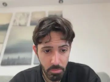 Gay sex chat with txiki22_ - camgaychat.com