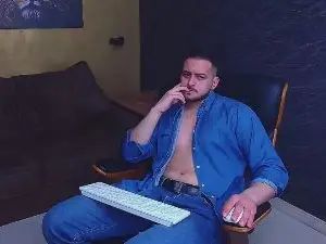 Gay sex chat with NeoGray - camgaychat.com - Britain