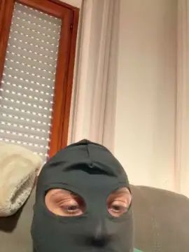 Gay sex chat with Iltimido26 - camgaychat.com - Britain