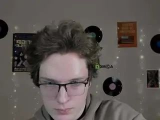 Gay sex chat with noir-kai - camgaychat.com