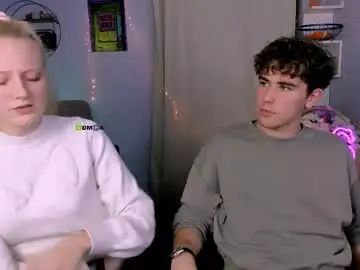 Gay sex chat with kevin_nix_ - camgaychat.com - Britain